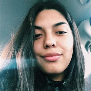 Meet your Posher, Dana sofia